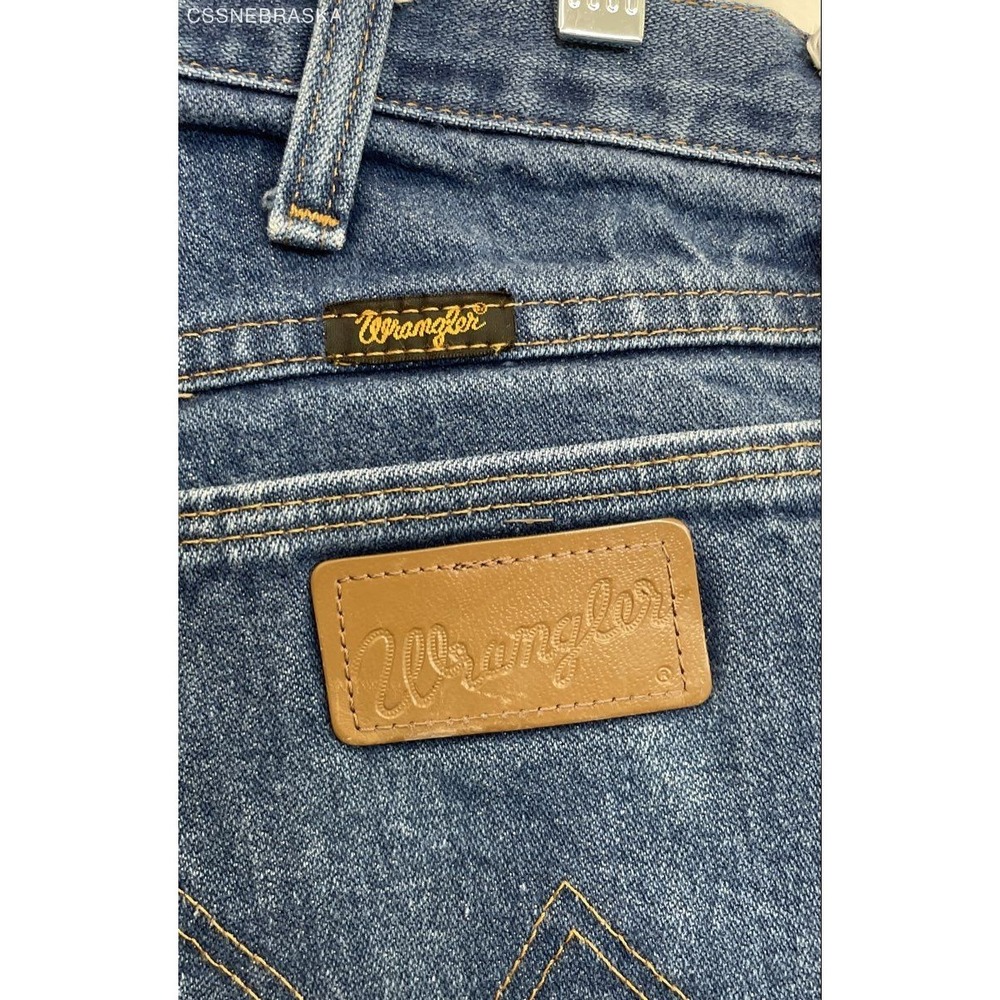 Wrangler Blue 13MWZ Cowboy Cut men's jeans in 100% cotton denim - Size 38x32 - Picture 8 of 12